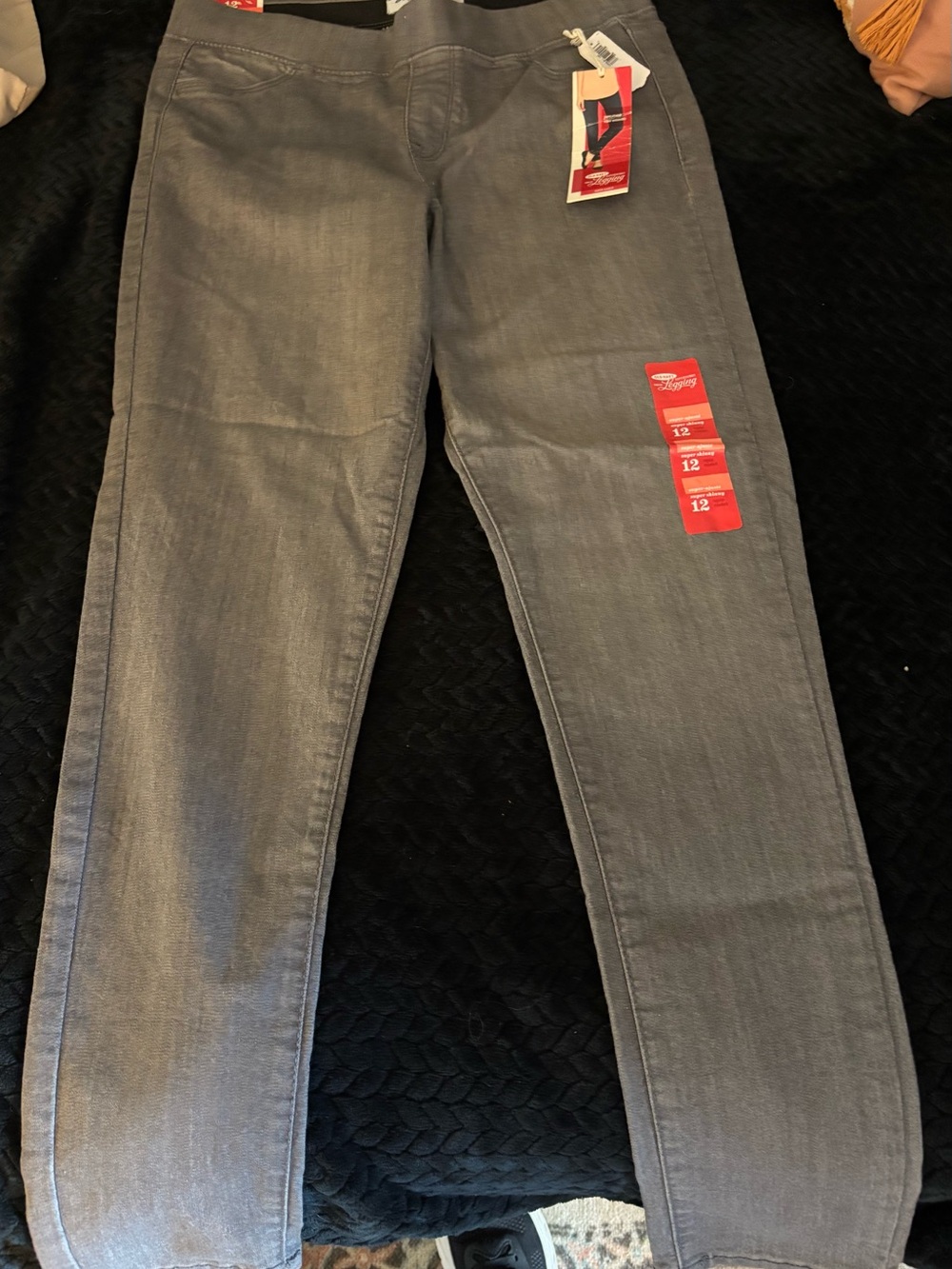 Old Navy Straight Leg Jeans in Gray